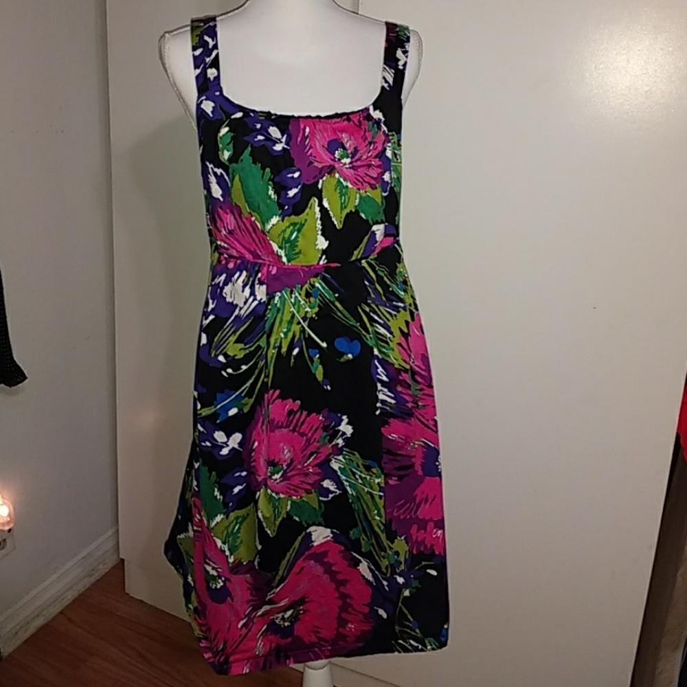 Summer dress, shoulder straps sleeveless